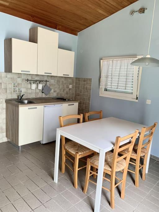 Sunny Grandma'S Garden Apartment Башка Экстерьер фото